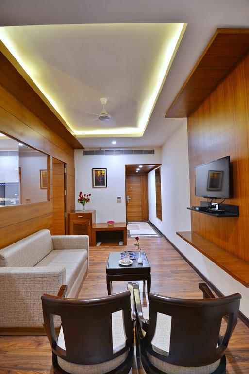 Hotel Seven Hills Tower Агра Екстер'єр фото