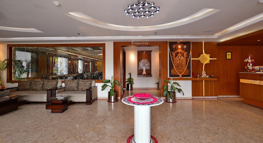 Hotel Seven Hills Tower Агра Екстер'єр фото