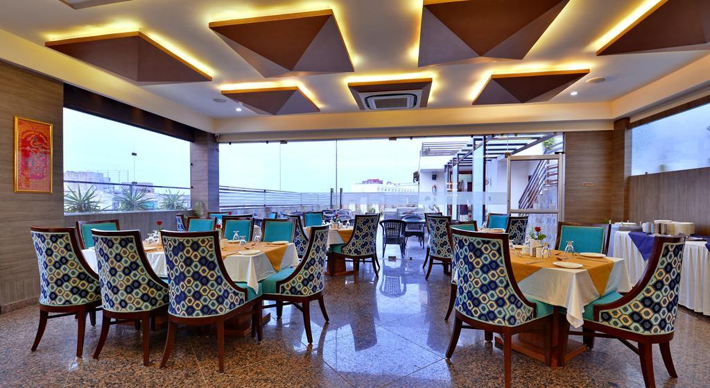 Hotel Seven Hills Tower Агра Екстер'єр фото