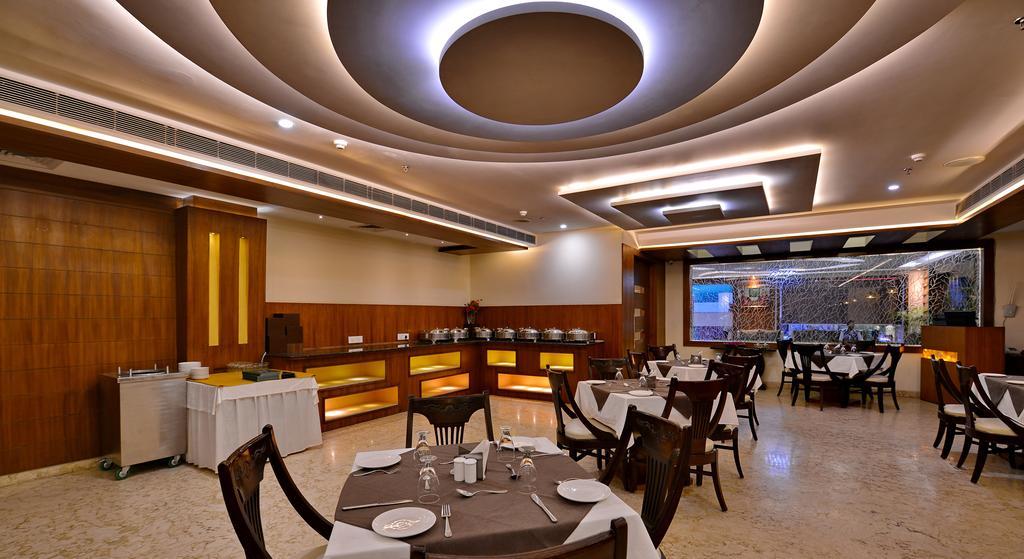 Hotel Seven Hills Tower Агра Екстер'єр фото