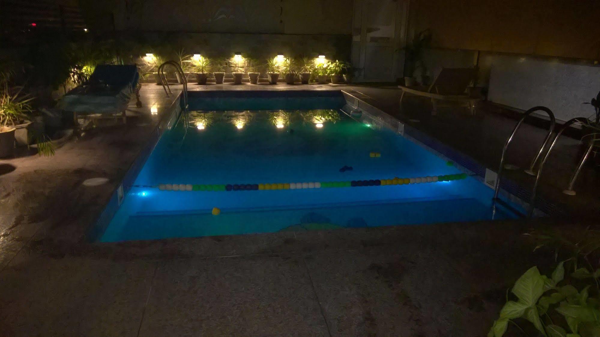 Hotel Seven Hills Tower Агра Екстер'єр фото